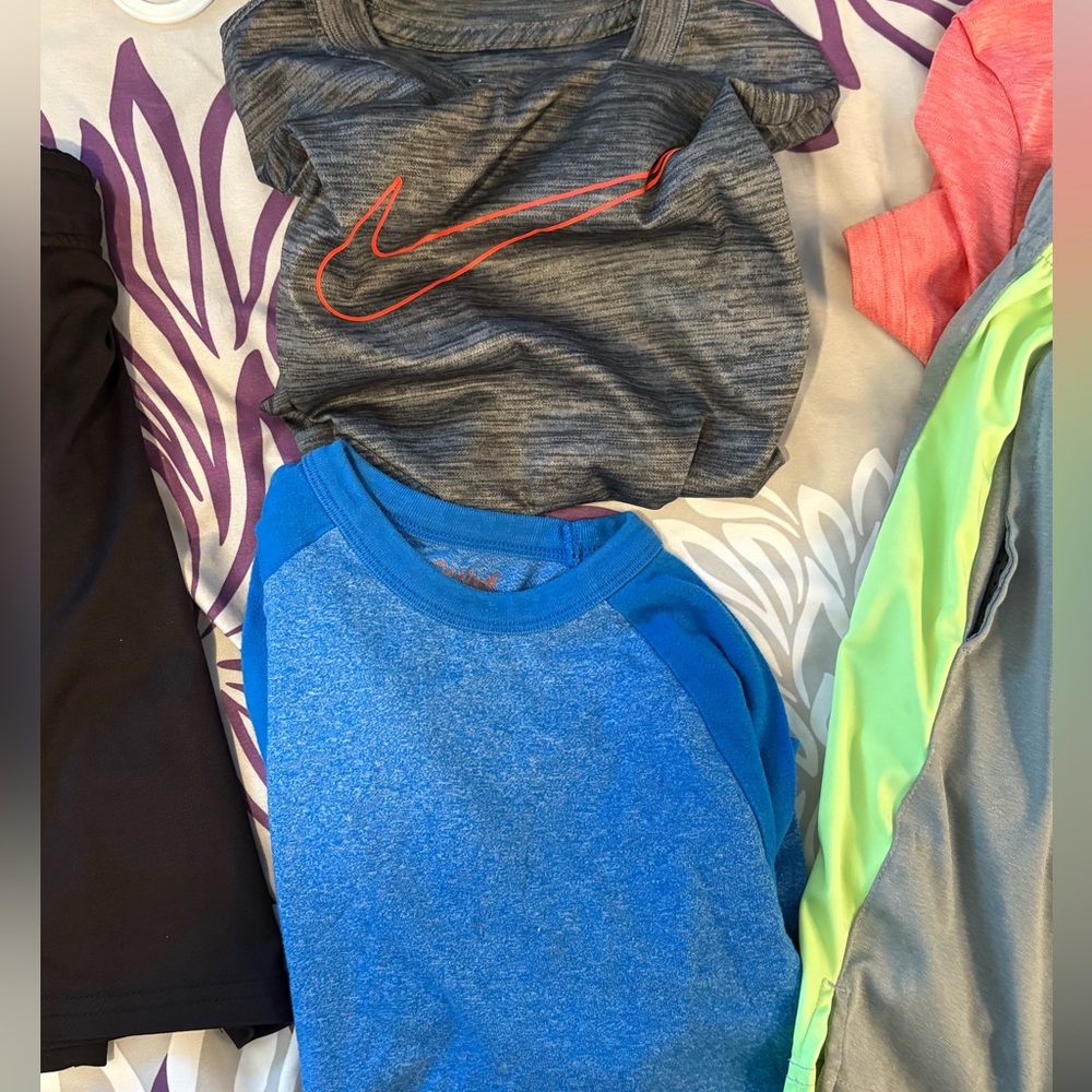 Athletic Apparel Bundle - Picture 3 of 4